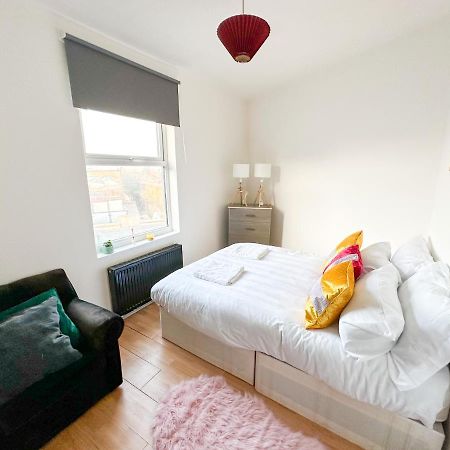 210 Coldharbour Lane Apartment ลอนดอน ภายนอก รูปภาพ