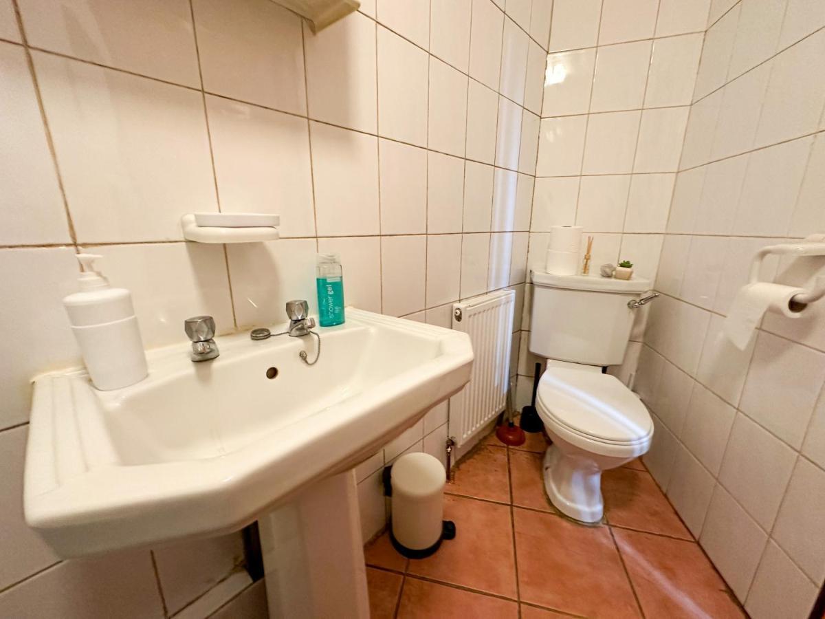 210 Coldharbour Lane Apartment ลอนดอน ภายนอก รูปภาพ