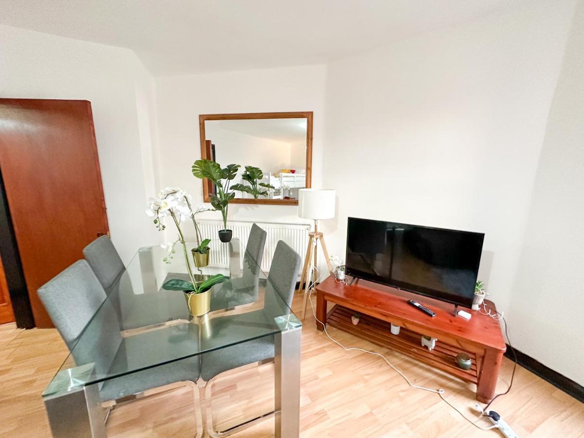 210 Coldharbour Lane Apartment ลอนดอน ภายนอก รูปภาพ